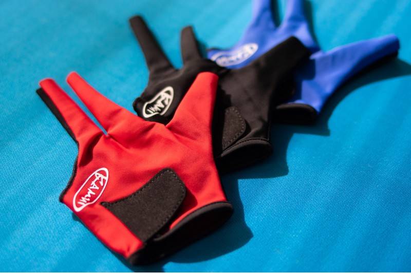 Handschuh Kamui, Modell 2024, rot, für rechte Hand